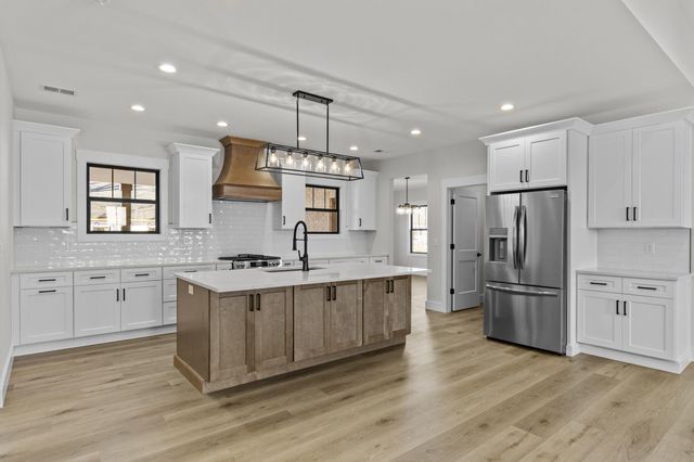 221 Madison Avenue, Nicholasville, KY 40356