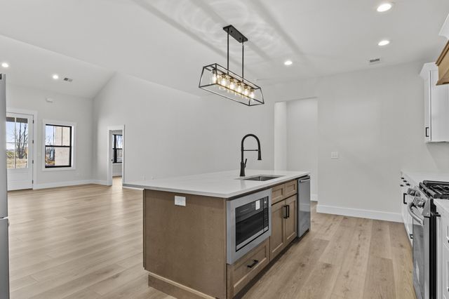 221 Madison Avenue, Nicholasville, KY 40356