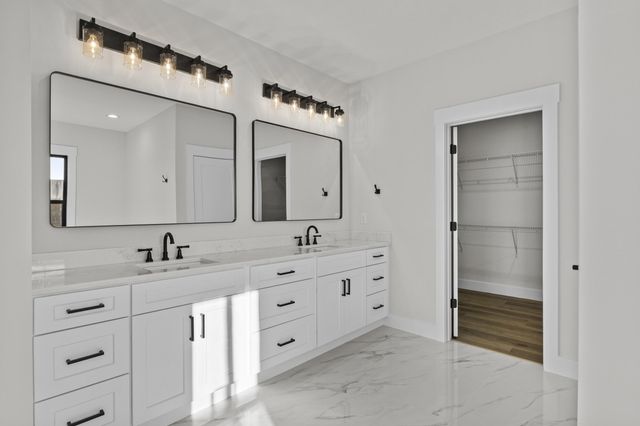 221 Madison Avenue, Nicholasville, KY 40356