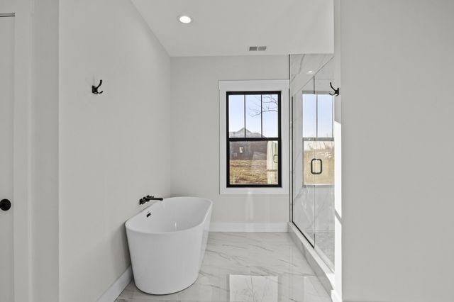 221 Madison Avenue, Nicholasville, KY 40356