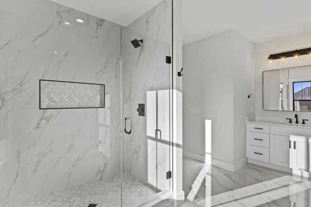 221 Madison Avenue, Nicholasville, KY 40356