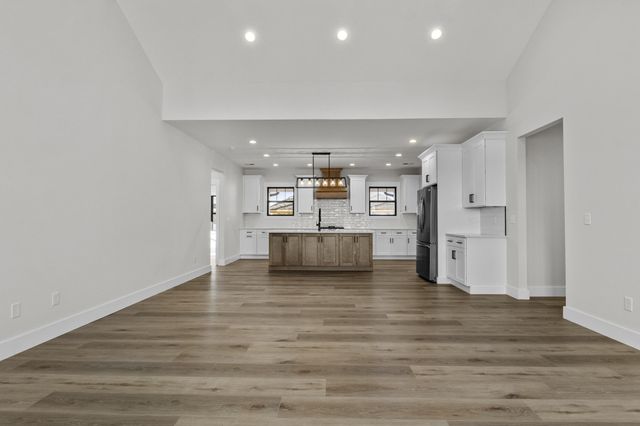 221 Madison Avenue, Nicholasville, KY 40356