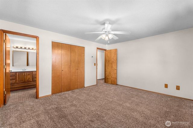 6801 Husky Way SE, Lacey, WA 98503