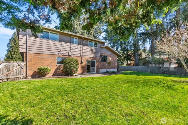 6801 Husky Way SE, Lacey, WA 98503