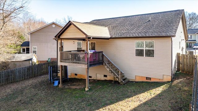 227 Heritage Creek Drive, Boiling Springs, SC 29316