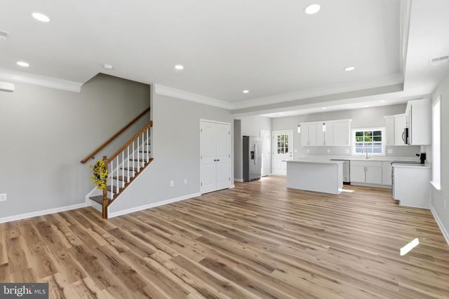 152 GENERAL LEE AVE, Inwood, WV 25428
