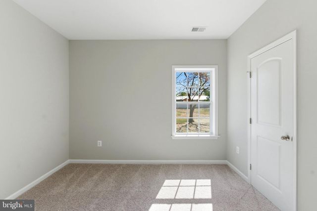 152 GENERAL LEE AVE, Inwood, WV 25428