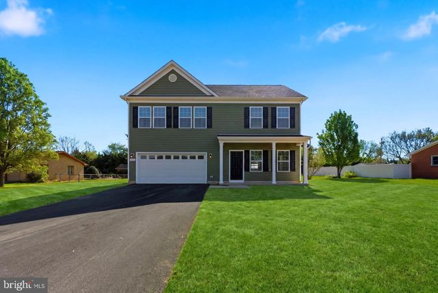 152 GENERAL LEE AVE, Inwood, WV 25428