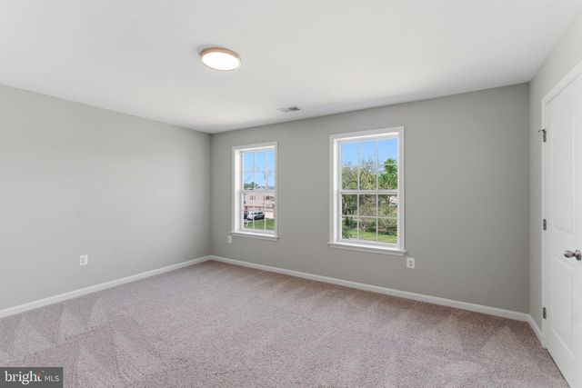 152 GENERAL LEE AVE, Inwood, WV 25428