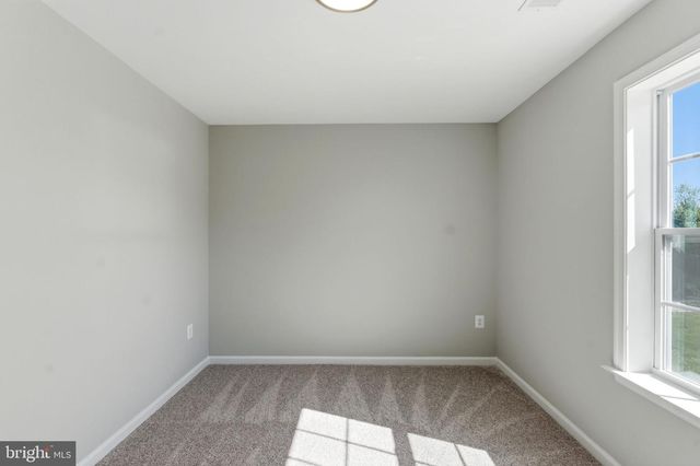 152 GENERAL LEE AVE, Inwood, WV 25428