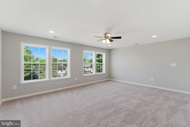 152 GENERAL LEE AVE, Inwood, WV 25428