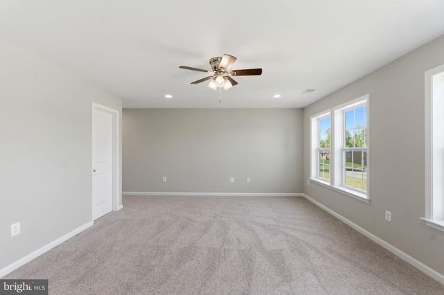 152 GENERAL LEE AVE, Inwood, WV 25428
