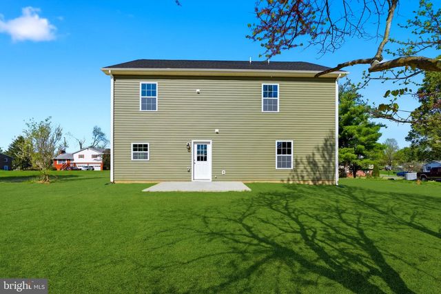 152 GENERAL LEE AVE, Inwood, WV 25428