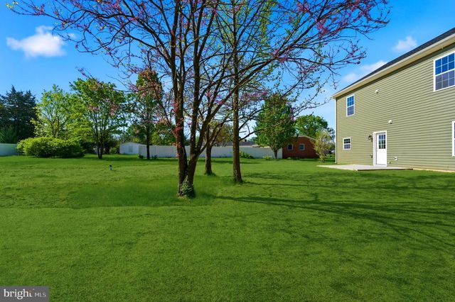 152 GENERAL LEE AVE, Inwood, WV 25428