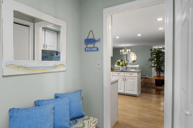 9 Packet Landing, Orleans, MA 02653