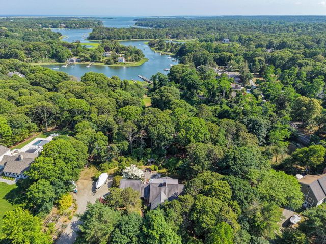 9 Packet Landing, Orleans, MA 02653