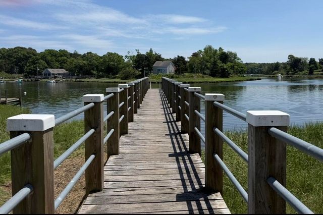 9 Packet Landing, Orleans, MA 02653
