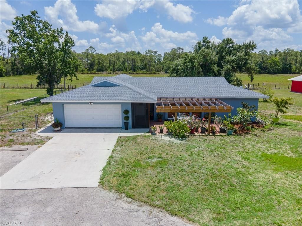 11291 Deal RD, North Fort Myers, FL 33917