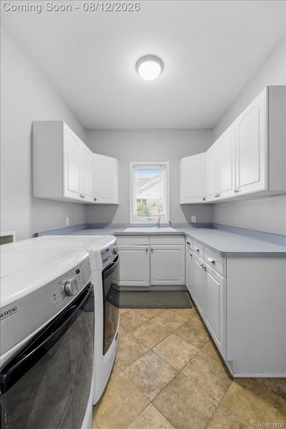 3279 Beach Lake Drive E, Brighton Township, MI 48380