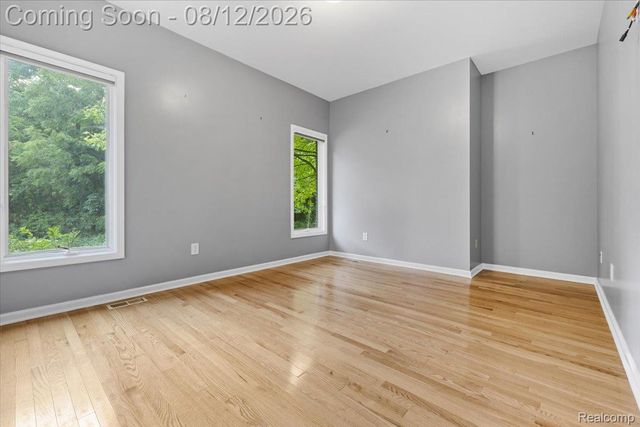 3279 Beach Lake Drive E, Brighton Township, MI 48380