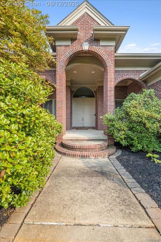 3279 Beach Lake Drive E, Brighton Township, MI 48380