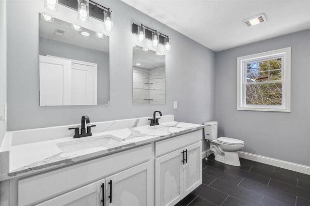 3 Kirk Street, Nashua, NH 03064