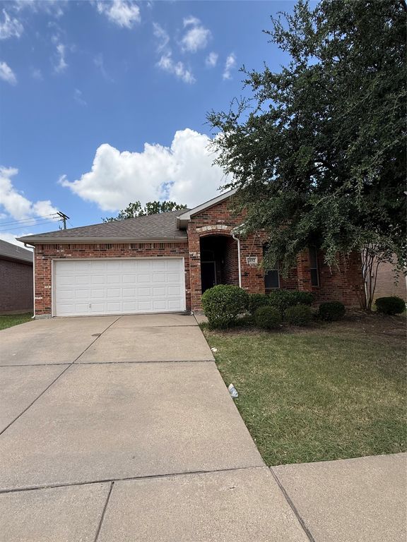 1152 Sunderland Lane, Fort Worth, TX 76134