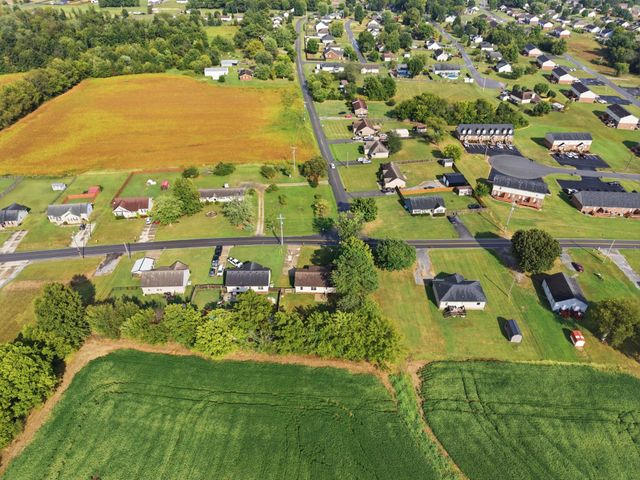 195 Scattersville Rd, Portland, TN 37148
