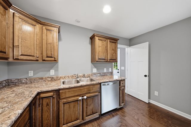 195 Scattersville Rd, Portland, TN 37148
