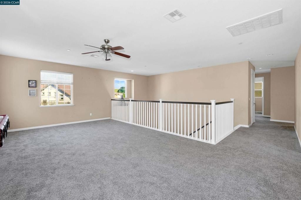 Image 34 of property listing at 2138 Yellow Rose Cir, Fairfield, CA 94534