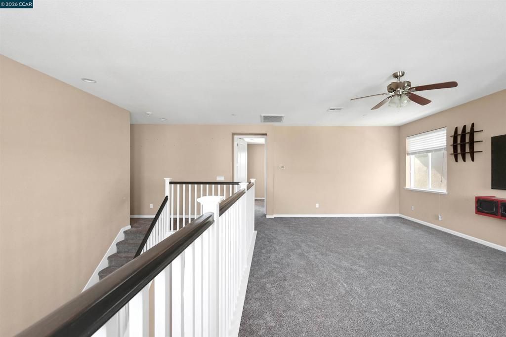 Image 36 of property listing at 2138 Yellow Rose Cir, Fairfield, CA 94534