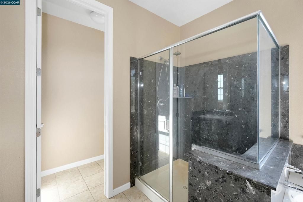 Image 42 of property listing at 2138 Yellow Rose Cir, Fairfield, CA 94534