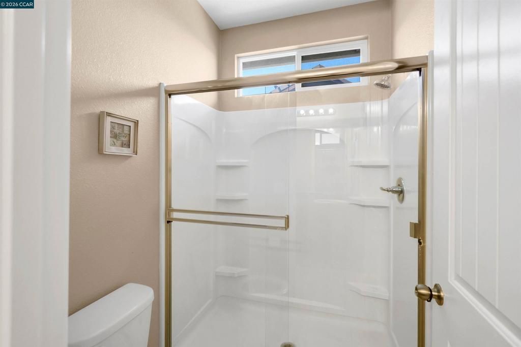 Image 50 of property listing at 2138 Yellow Rose Cir, Fairfield, CA 94534