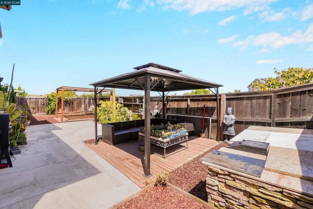 Image 53 of property listing at 2138 Yellow Rose Cir, Fairfield, CA 94534