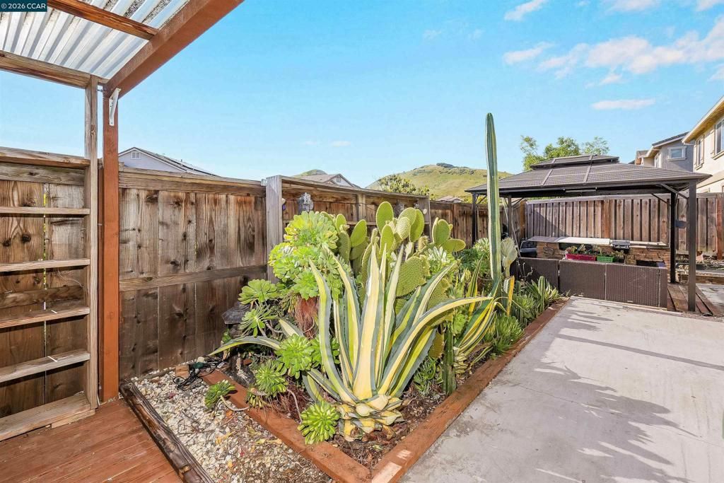 Image 63 of property listing at 2138 Yellow Rose Cir, Fairfield, CA 94534