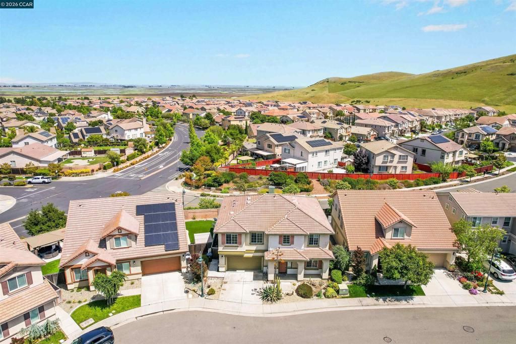 Image 67 of property listing at 2138 Yellow Rose Cir, Fairfield, CA 94534