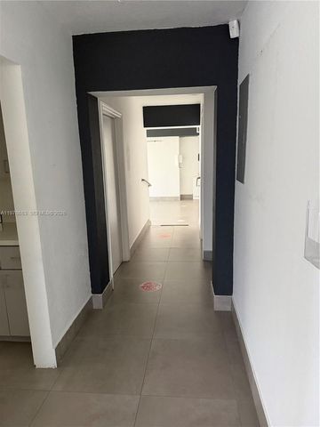 4751 W 4th Ave, Hialeah, FL 33012