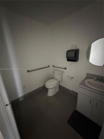 4751 W 4th Ave, Hialeah, FL 33012