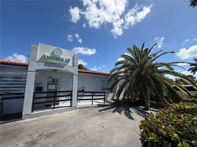 4751 W 4th Ave, Hialeah, FL 33012