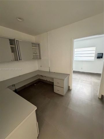 4751 W 4th Ave, Hialeah, FL 33012