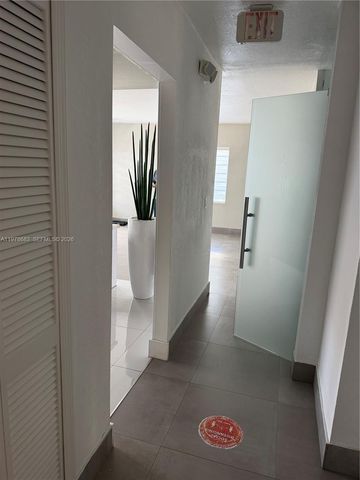 4751 W 4th Ave, Hialeah, FL 33012