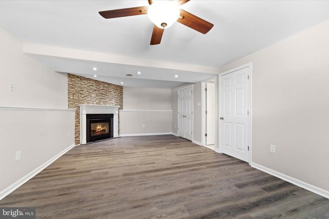 9804 BRIGHTLEA DR, Vienna, VA 22181