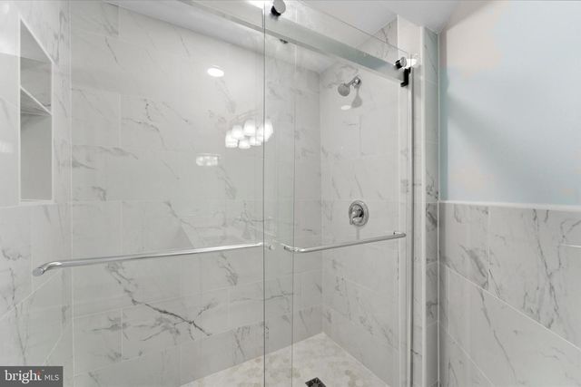 9804 BRIGHTLEA DR, Vienna, VA 22181