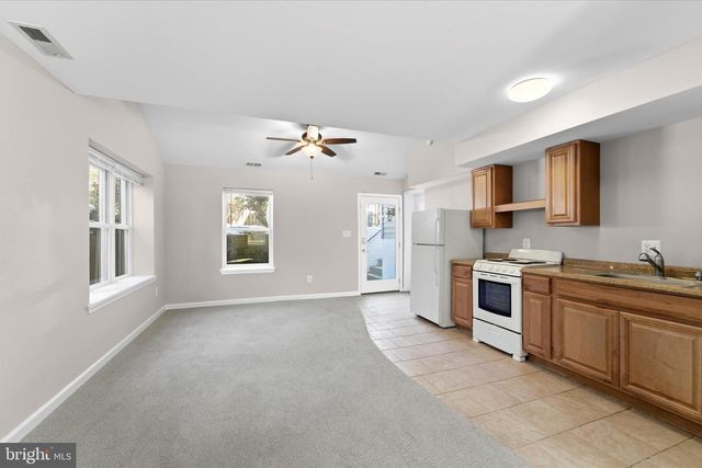 9804 BRIGHTLEA DR, Vienna, VA 22181