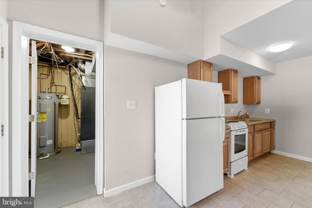 9804 BRIGHTLEA DR, Vienna, VA 22181