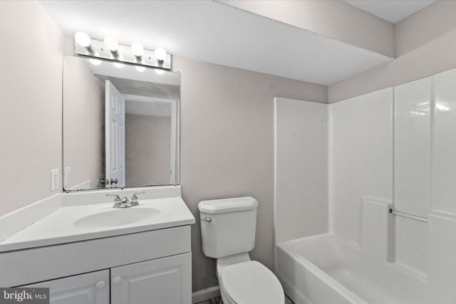 9804 BRIGHTLEA DR, Vienna, VA 22181