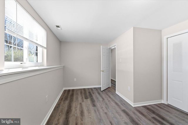 9804 BRIGHTLEA DR, Vienna, VA 22181