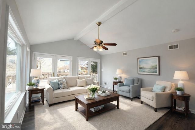 9804 BRIGHTLEA DR, Vienna, VA 22181