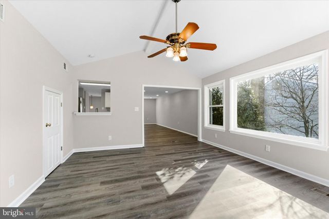 9804 BRIGHTLEA DR, Vienna, VA 22181