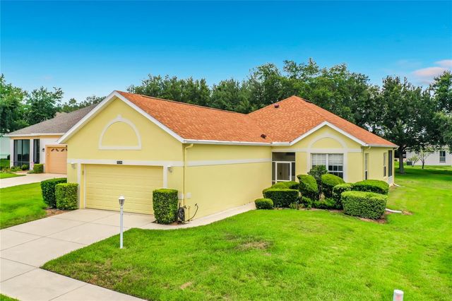 25206 ORMOND COURT, Leesburg, FL 34748